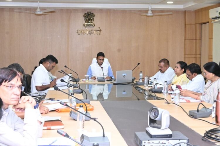 किसानों को आवश्यकता अनुसार मिलेगा डीजल : अवैध भंडारण करने वालों पर होगी कार्रवाई