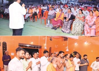खरोरा में धर्मांतरण का विरोध : सैकड़ों लोगों ने धर्मांतरण और प्रार्थना सभा के खिलाफ भरी हुंकार