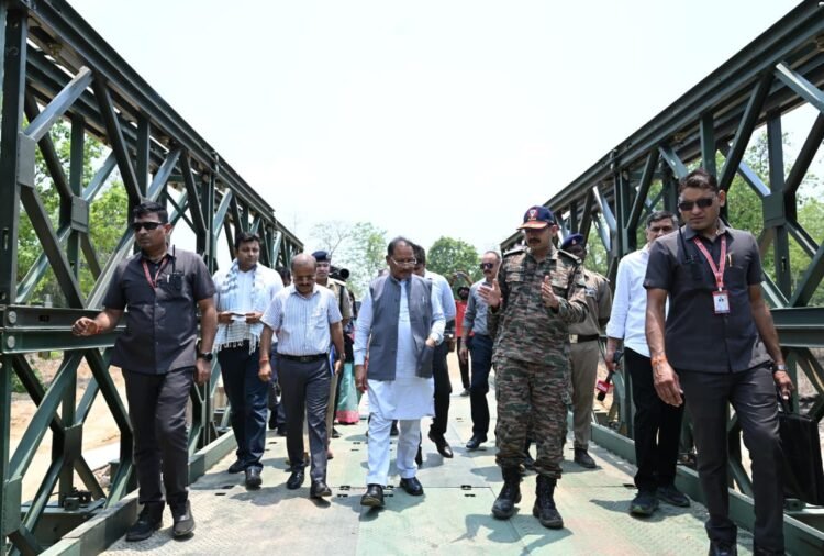 मुख्यमंत्री साय ने देखा कोण्डापल्ली का आधुनिक बेली ब्रिज : कहा- कनेक्टिविटी और विकास को मिली नई गति