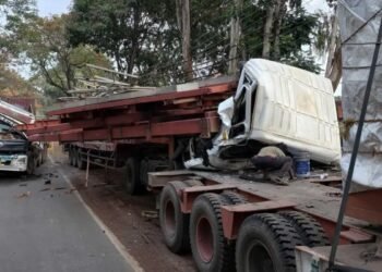 केशकाल घाटी में ट्रेलर से टकराया हाइवा : लगा लंबा जाम