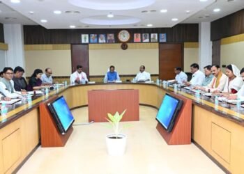 साय कैबिनेट के फैसलें : ग्रामीणों को मिलेगी 125 दिन के रोजगार की गारंटी, अटल आजीविका समृद्धि हाट और नई बायोगैस नीति को मंजूरी