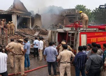 जयपुर के खो-नागोरियान की पटाखा फैक्ट्री में भीषण आग :  धमाकों से दहली राजधानी, 5 लोगों की मौत की आशंका