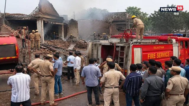 जयपुर के खो-नागोरियान की पटाखा फैक्ट्री में भीषण आग : धमाकों से दहली राजधानी, 5 लोगों की मौत की आशंका