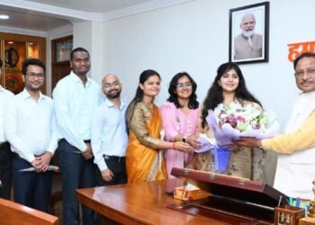 पूरी निष्ठा और सेवा भाव से करें जनसेवा, विकसित छत्तीसगढ़ के निर्माण में निभाएं महत्वपूर्ण भूमिका : मुख्यमंत्री श्री विष्णु देव साय