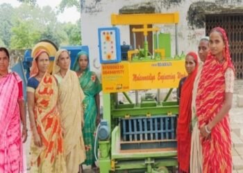 ’बिहान की दीदियों ने बदली तकदीर, ईंट निर्माण से बनीं आत्मनिर्भर’