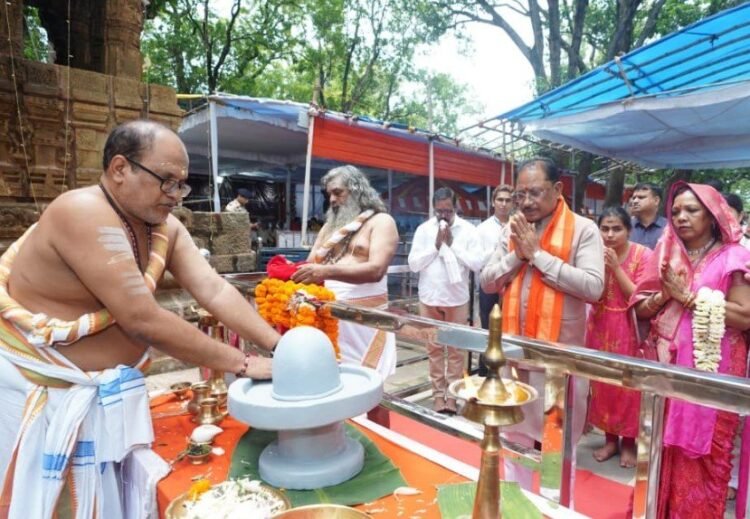 मुख्यमंत्री श्री विष्णुदेव साय ने भोरमदेव धाम में की पूजा-अर्चना, प्रदेश की सुख-समृद्धि के लिए की मंगलकामना