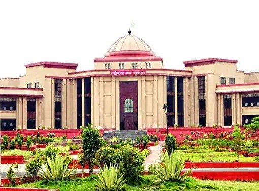 सिंगल यूज प्लास्टिक और पॉलिथीन के इस्तेमाल पर हाईकोर्ट निगरानी रखेगा : मुख्य सचिव ने कोर्ट में पेश किया शपथ पत्र