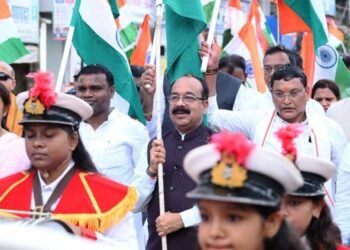 देशभक्ति से ओतप्रोत अप्रतिम उत्साह के साथ निकली तिरंगा यात्रा, उप मुख्यमंत्री श्री अरुण साव हुए शामिल