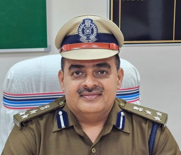 विशिष्ट सेवा पदक से अतिरिक्त प्रधान सेनानी (होमगार्ड) श्री राजेश पाण्डेय होंगे सम्मानित