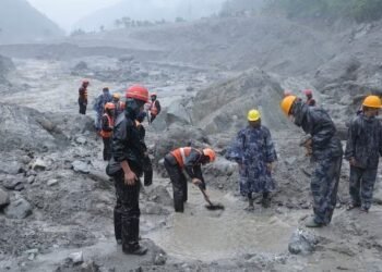 सुरंग में दबी सांसें और बाहर भारी मलबा, मुश्किल हालात में नेपाल का संबल बनी भारत की रेस्क्यू टीम