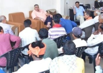 जनदर्शन में पर्यटन एवं संस्कृति मंत्री श्री राजेश अग्रवाल ने सुनीं नागरिकों की समस्याएं, संबंधित अधिकारियों को त्वरित निराकरण के निर्देश