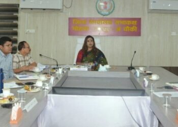 एग्रीस्टैक और डिजिटल क्रॉप सर्वे की प्रगति में लाएं तेजी-कलेक्टर श्रीमती सलाम