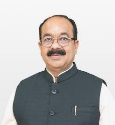 उप मुख्यमंत्री श्री अरुण साव के निर्देश पर एक्शन में पीडब्ल्यूडी, सड़कों की मरम्मत युद्धस्तर पर शुरू