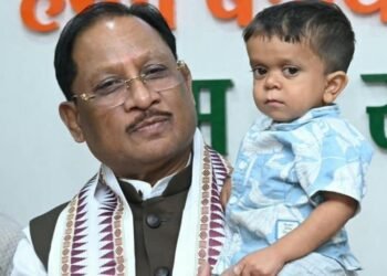 मुख्यमंत्री श्री साय की संवेदनशील पहल से दुर्लभ बीमारी से जूझ रहे 10 वर्षीय रिमोन के परिवार में जगी नई उम्मीद