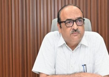 सीएम हेल्पलाइन में दर्ज शिकायतों का गंभीरता से निराकरण करें- मुख्य सचिव श्री विकासशील