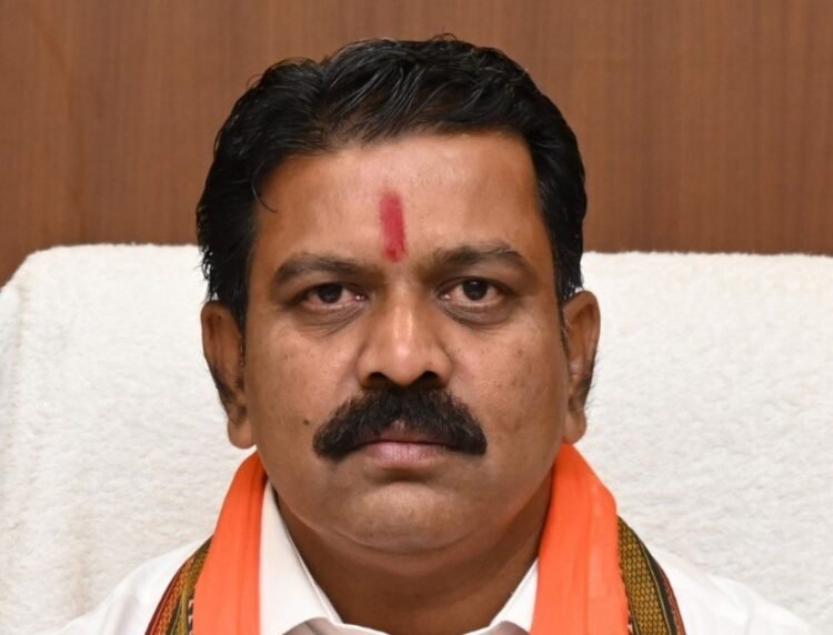 पीएम आवास निर्माण में गड़बड़ी और गरीबों के हक की राशि में हेराफेरी कतई बर्दाश्त नहीं, दोषियों पर होगी सख्त कार्रवाई – उप मुख्यमंत्री श्री विजय शर्मा