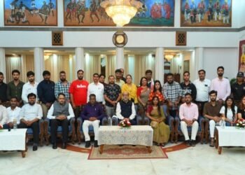बस्तर की बदली तस्वीर को देश दुनिया तक पहुंचाएं सोशल मीडिया इन्फ्लुएंसर – राज्यपाल श्री डेका