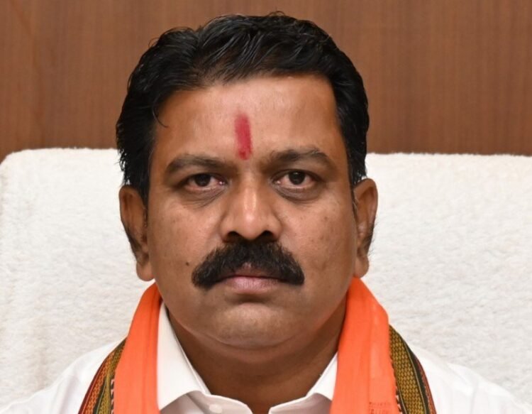उप मुख्यमंत्री विजय शर्मा की पहल से कबीरधाम में प्रदेश में सबसे ज्यादा 48 नई समितियों का गठन