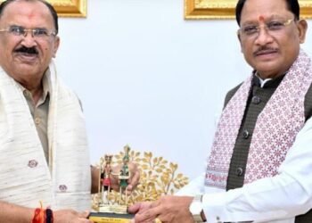 मुख्यमंत्री श्री विष्णु देव साय से राजस्थान विधानसभा अध्यक्ष श्री वासुदेव देवनानी ने की सौजन्य भेंट