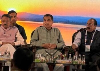 उप मुख्यमंत्री श्री अरुण साव सड़क एवं राष्ट्रीय राजमार्ग पर राष्ट्रीय चिंतन शिविर में हुए शामिल