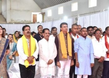 : सेवा संकल्प अभियान के तहत कबीरधाम में निकली भव्य सेवा ज्योति यात्रा, उप मुख्यमंत्री श्री विजय शर्मा हुए शामिल