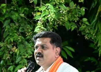 पत्रकार स्व. पंकज शर्मा की प्रतिमा का उप मुख्यमंत्री श्री विजय शर्मा ने किया अनावरण, पत्रकारिता में योगदान को किया गया याद